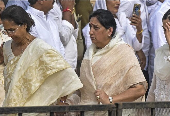 First Woman Deputy CM: सुनेत्रा पवार आज लेंगी शपथ, महाराष्ट्र को मिलेगी पहली महिला उपमुख्यमंत्री बनने से इतिहास रचेगा