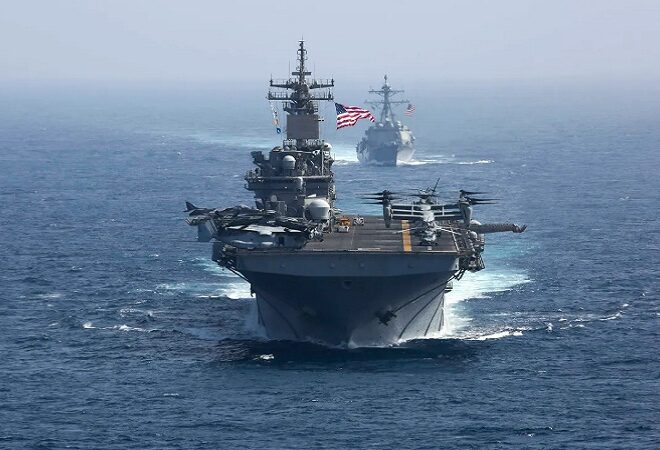 Massive Armada Towards Iran: ईरान की ओर बढ़ते युद्धपोत, वेनेजुएला से बड़ा प्लान; ट्रंप का दबाव, डील या टकराव