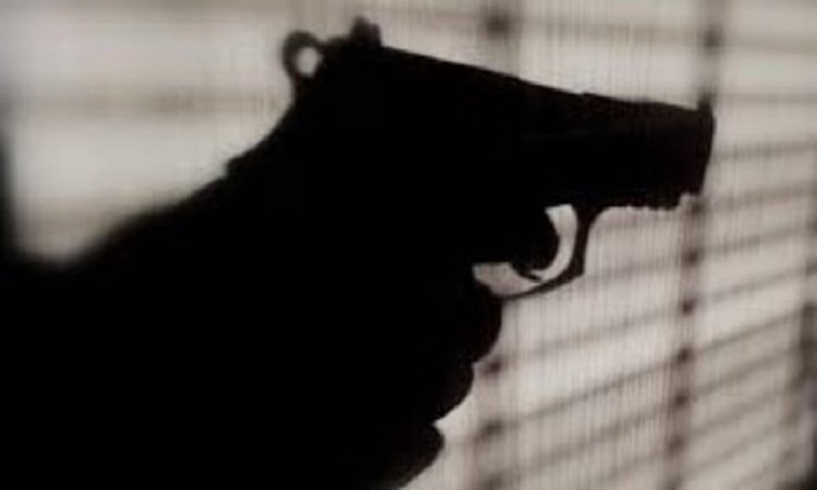 Gurugram Employee Shot: गुरुग्राम में मामूली विवाद को लेकर ऑफिस के साथी ने ही शख्स को मारी गोली