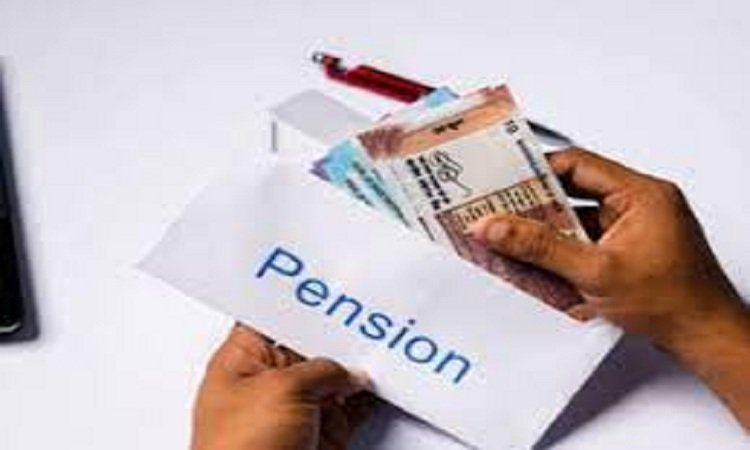 National Pension Scheme: सरकारी कर्मचारियों के लिए खुशखबरी, सरकार कर रही NPS में बड़े बदलाव, मिलेगी मिनिमम 45% पेंशन