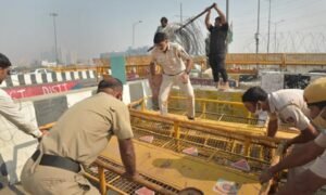 Police Remove Barricades from Border