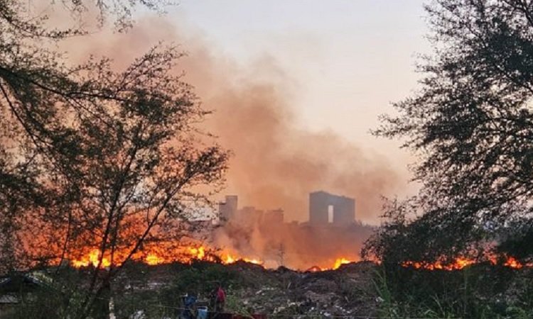 Noida Dumping Yard Fire