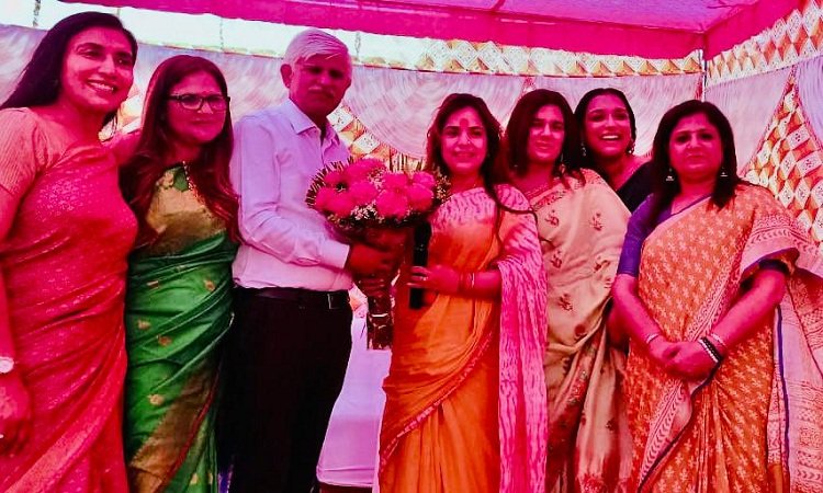 Vijesh Yadav: भाजपा के स्थापना दिवस पर डी एल एफ़ फेज दो पर बहन विजेश यादव ने किया कार्यक्रम आयोजित